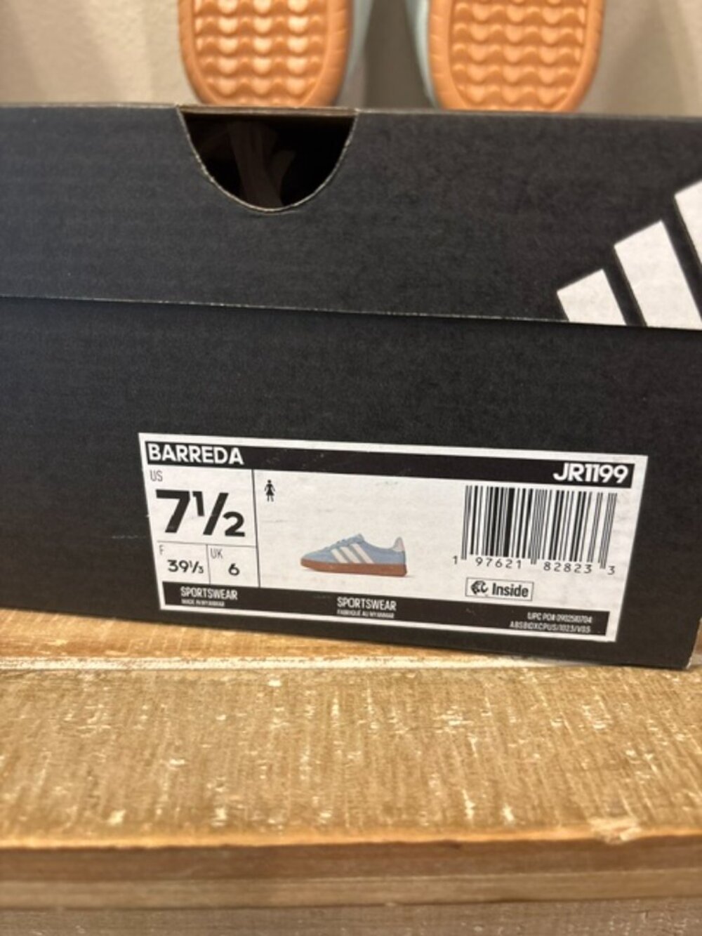 NEW adidas Barreda Sneakers Semi Flash Aqua Suede JR1199 Sizes 7.5-10 - Picture 3 of 8